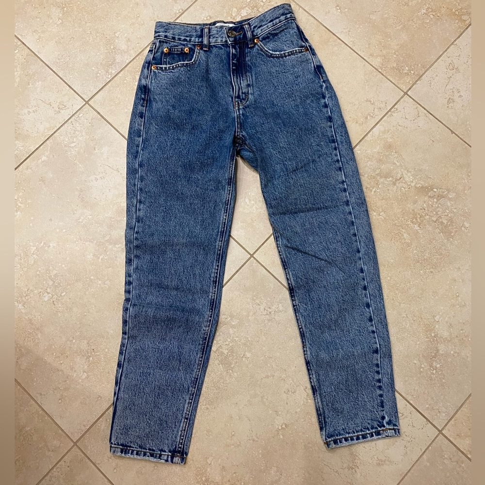 High Waisted Jeans